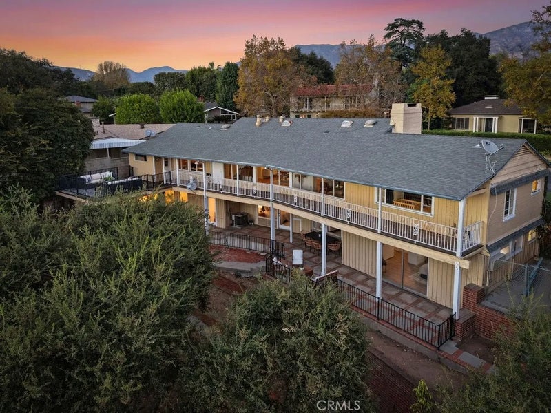 1731 La Cresta Drive