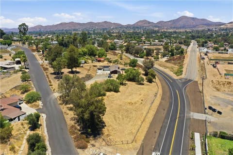 Tiny photo for 21280 Cielo Vista, Wildomar, CA 92595 (MLS # SW26144826)