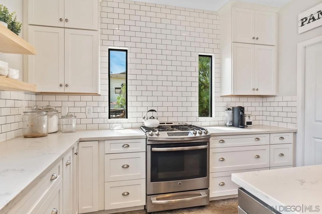 Photo of 3455 Willow St, Bonita, CA 91902 (MLS # 260008537)