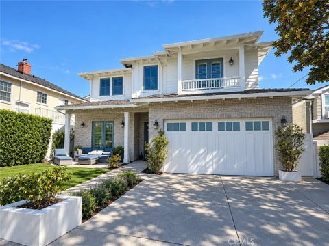 Photo of 849 12th Court, Manhattan Beach, CA 90266 (MLS # SB26196129)