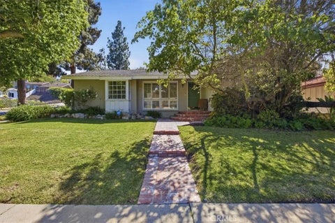 Photo of 26871 Basswood Avenue, Rancho Palos Verdes, CA 90275 (MLS # SB26108752)