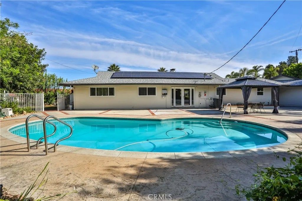 Photo of 561 Crooked Arrow Dr, Diamond Bar, CA 91765 (MLS # PW26088931)