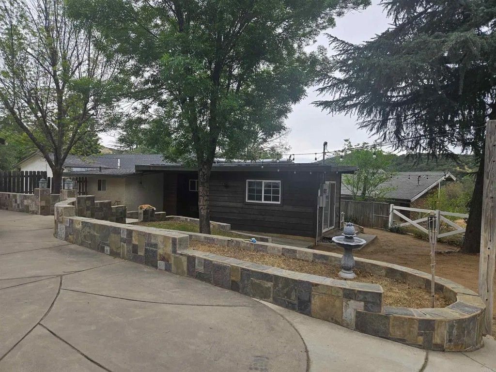 Photo of 40275 Avenida Cerrovista, Cherry Valley, CA 92223 (MLS # PTP2602401)