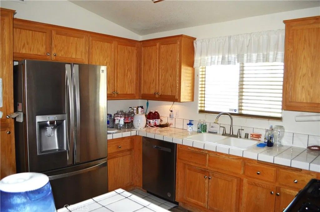 Photo of 1315 Whittier Ave, Hemet, CA 92544 (MLS # SW26045783)