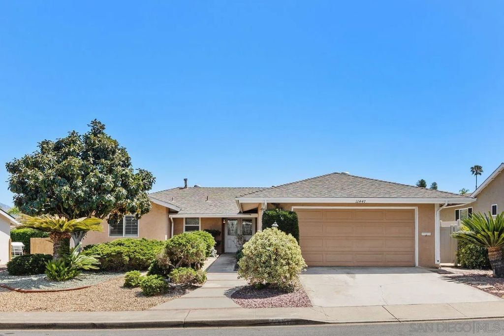 Photo of 12447 Horado Rd, San Diego, CA 92128 (MLS # 260008218)