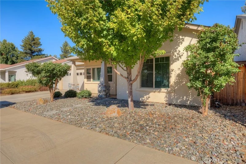 6 Josie Court