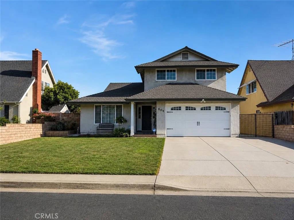 806 San Jacinto