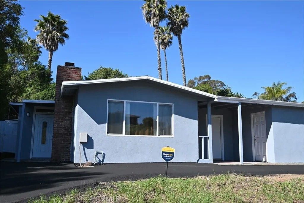 Photo of 305 Civic Center Drive, Vista, CA 92084 (MLS # RS26047196)