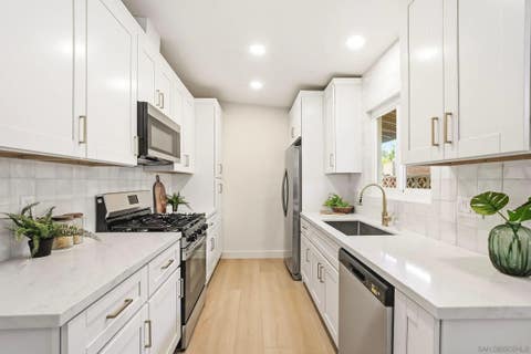 Photo of 451 Cherry Ave, Imperial Beach, CA 91932 (MLS # 260017678)