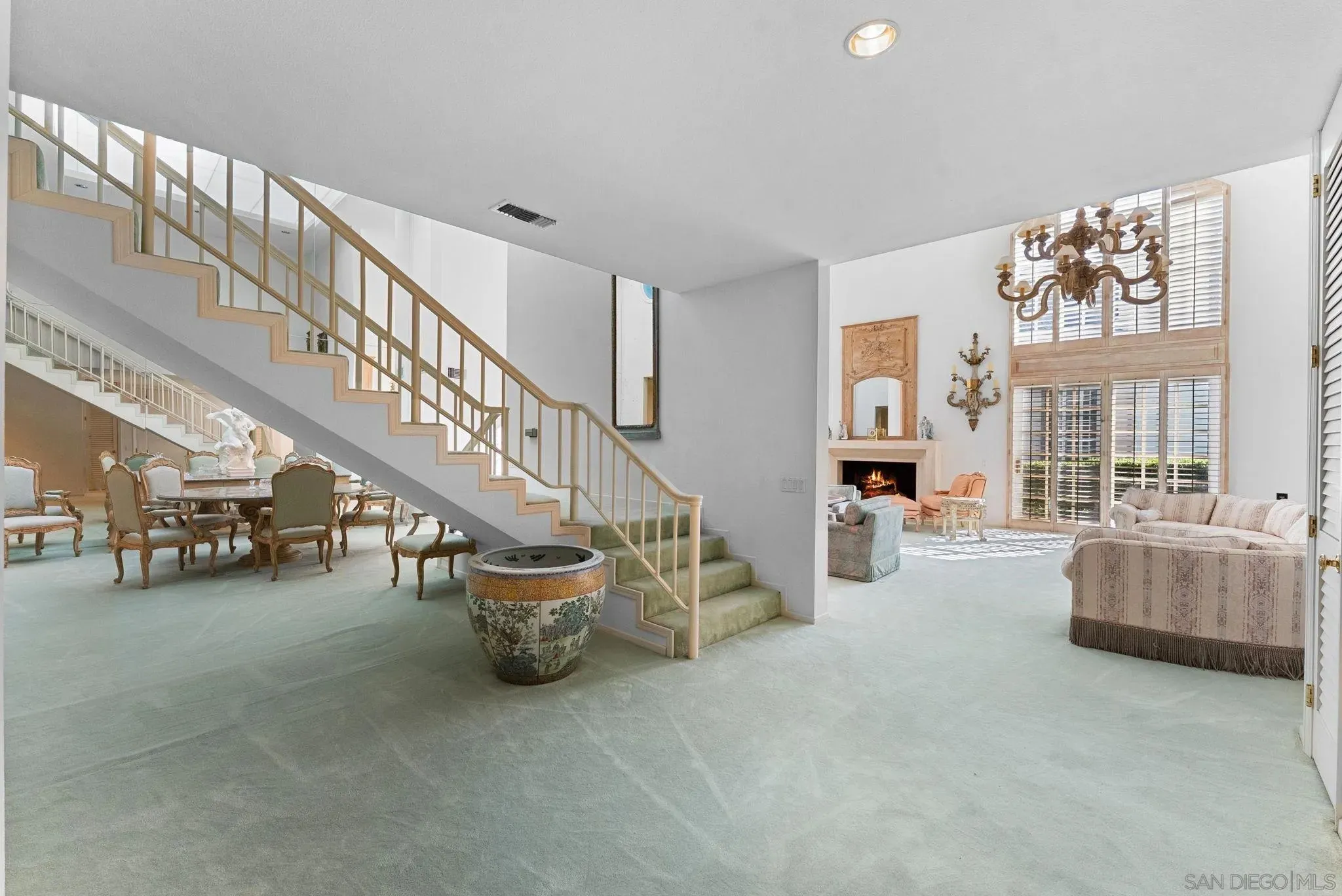 Carlsbad, California 92009, United States, 3 Bedrooms Bedrooms, ,3 BathroomsBathrooms,Residential,Active,251503