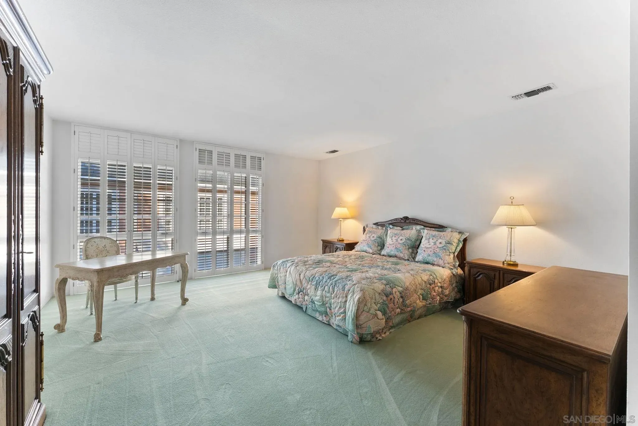 Carlsbad, California 92009, United States, 3 Bedrooms Bedrooms, ,3 BathroomsBathrooms,Residential,Active,251503