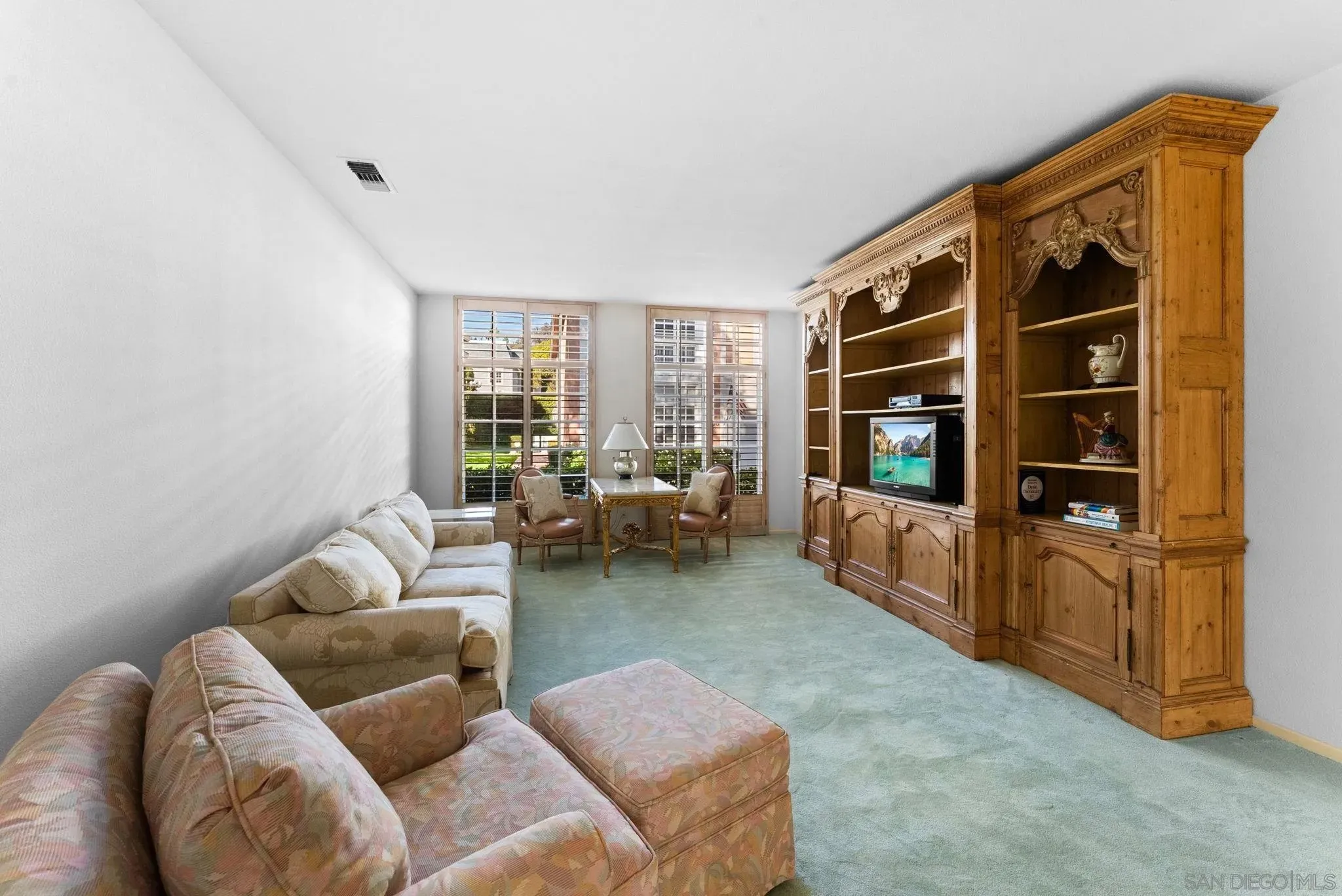 Carlsbad, California 92009, United States, 3 Bedrooms Bedrooms, ,3 BathroomsBathrooms,Residential,Active,251503