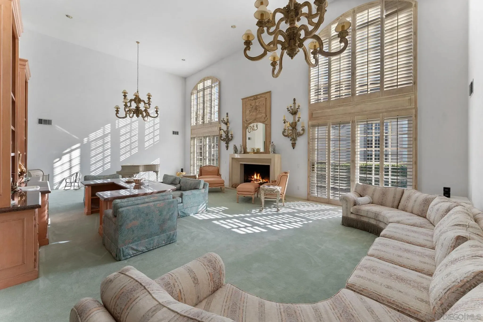 Carlsbad, California 92009, United States, 3 Bedrooms Bedrooms, ,3 BathroomsBathrooms,Residential,Active,251503