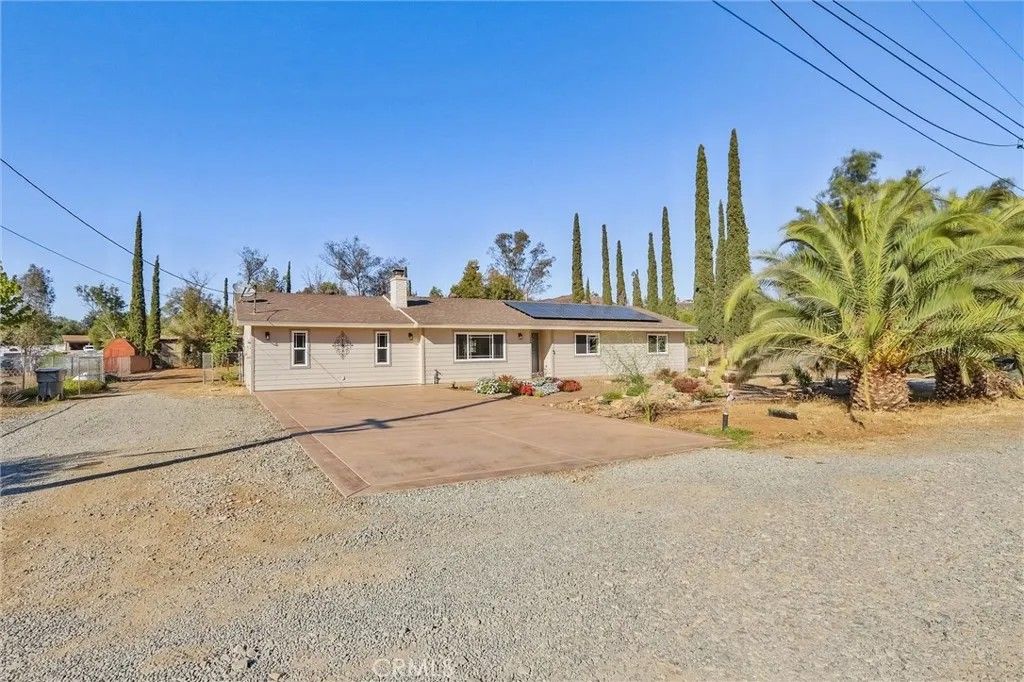 Photo of 1566 Wilson Rd, Ramona, CA 92065 (MLS # SW25234859)