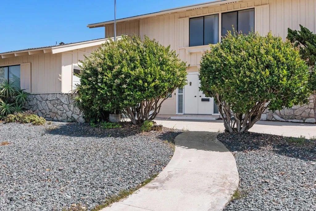 Photo of 3211 Mercer Lane, San Diego, CA 92122 (MLS # NDP2604258)
