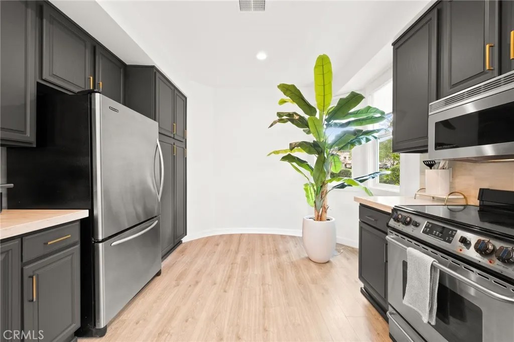38521 Glen Abbey
