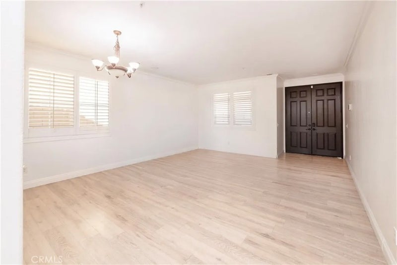 5764 Riverwood