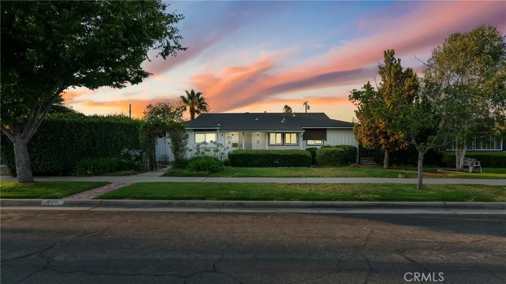 927 Alta Loma Drive