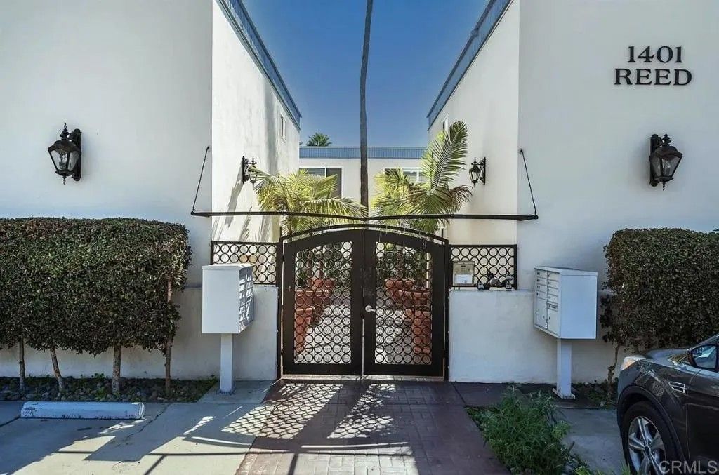 Photo of 1401 Reed Avenue #3, San Diego, CA 92109 (MLS # PTP2508772)