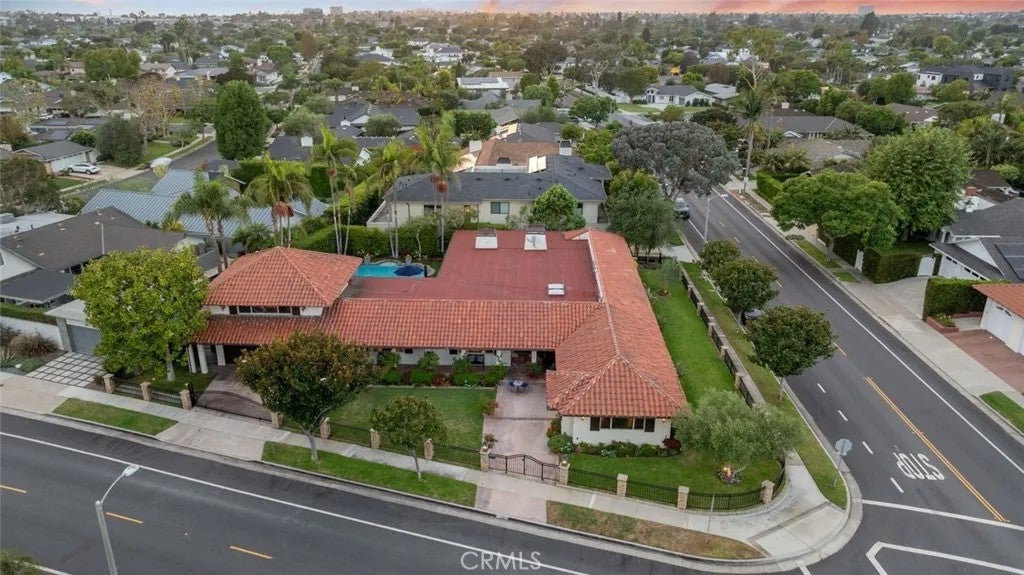 1511 Santiago Drive