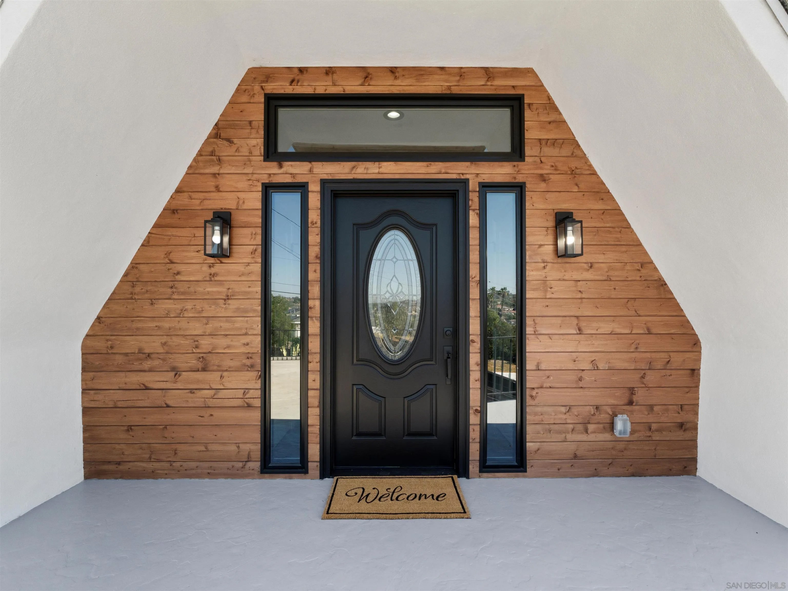 6937 Madrone