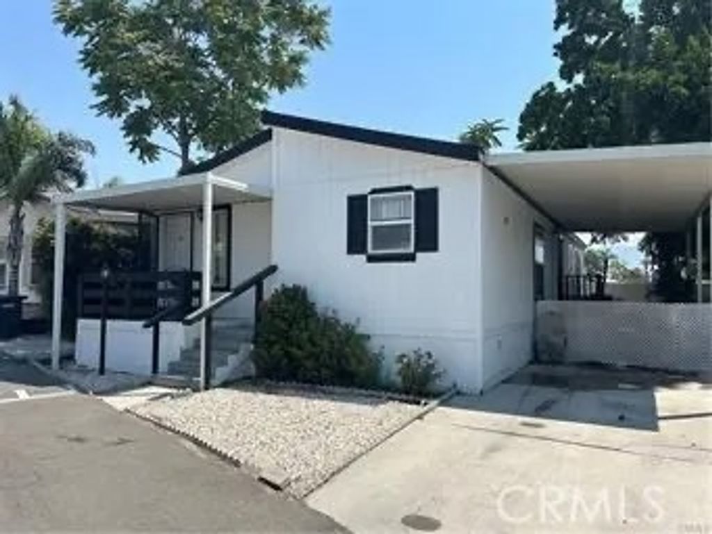 Photo of 220 Elk St #149, Hemet, CA 92543 (MLS # SW26149593)