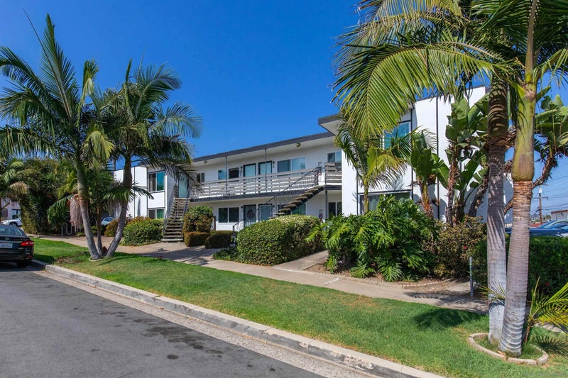 2003 Emerald Street
