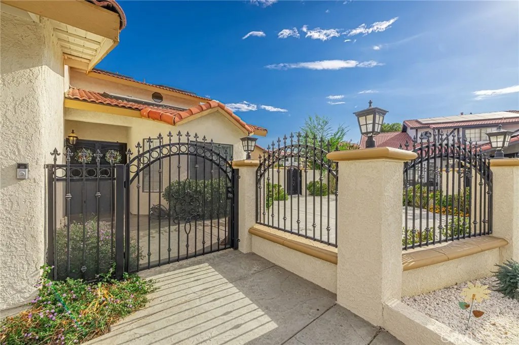 1334 Sun Court