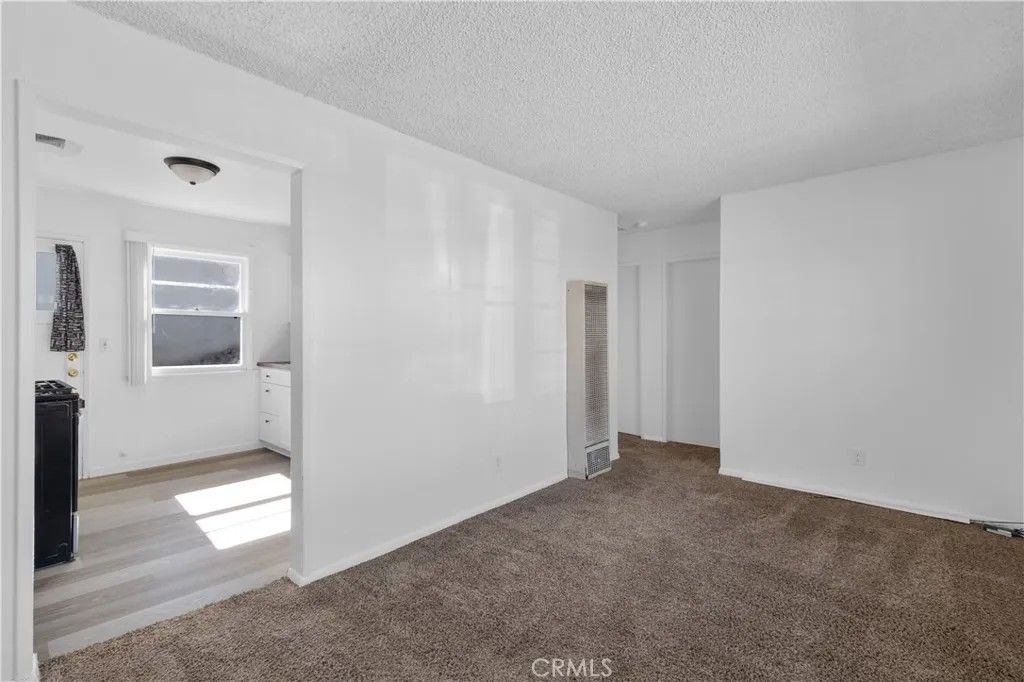 Photo of 15162 S Mojave Dr, Victorville, CA 92395 (MLS # HD26026579)