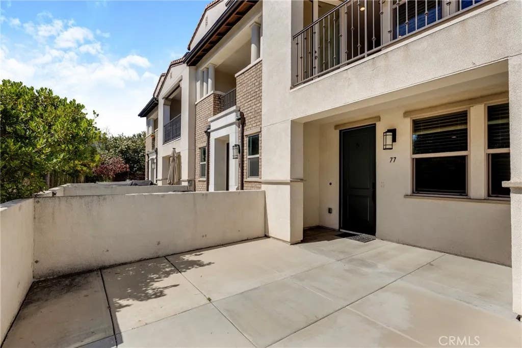 Photo of 77 Jensen Court, Thousand Oaks, CA 91360 (MLS # SR26152963)
