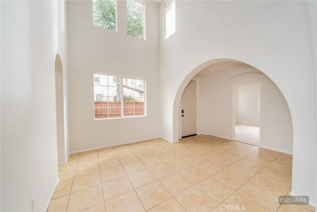 27668 Longmeadow Court