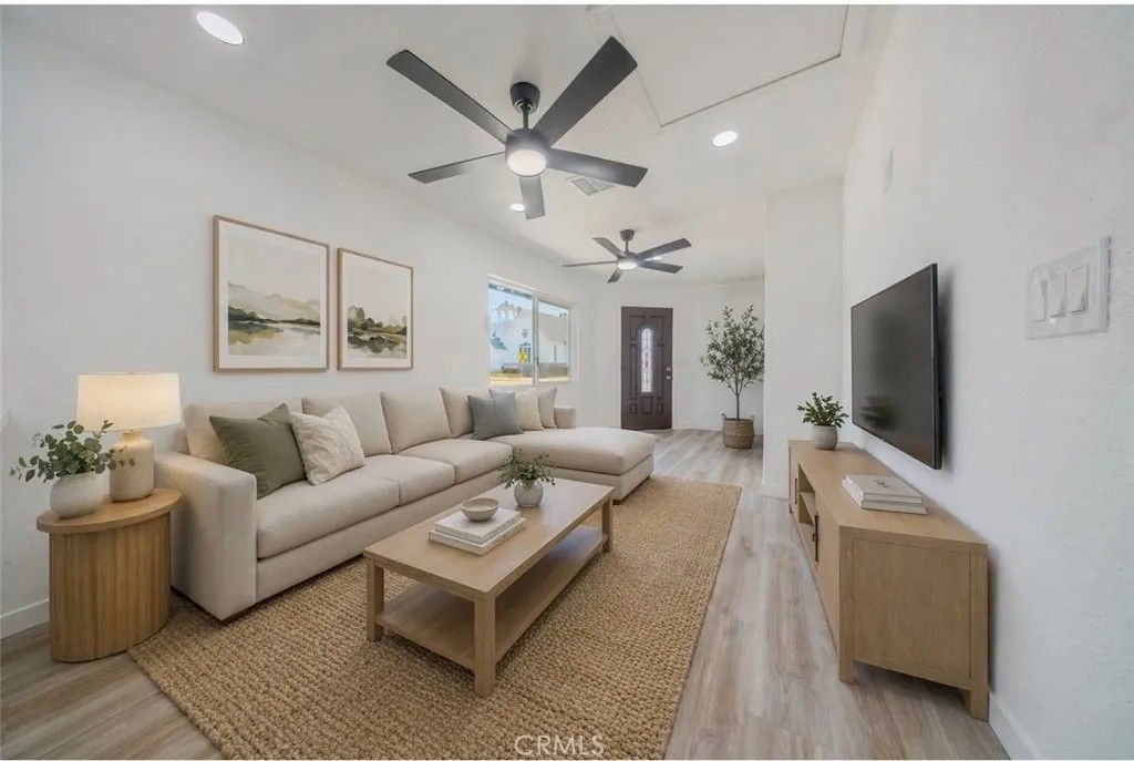 Photo of 957 CENTER Street, Riverside, CA 92507 (MLS # CV26078121)