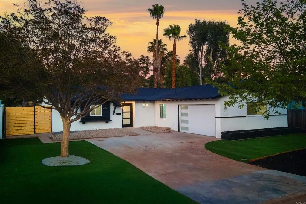 Photo of 13751 Powers Rd, Poway, CA 92064 (MLS # PTP2508292)