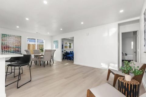 Tiny photo for 13751 Powers Rd, Poway, CA 92064 (MLS # PTP2508292)