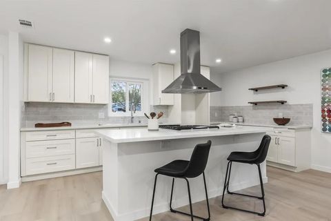 Tiny photo for 13751 Powers Rd, Poway, CA 92064 (MLS # PTP2508292)