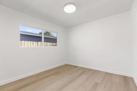 Tiny photo for 13751 Powers Rd, Poway, CA 92064 (MLS # PTP2508292)