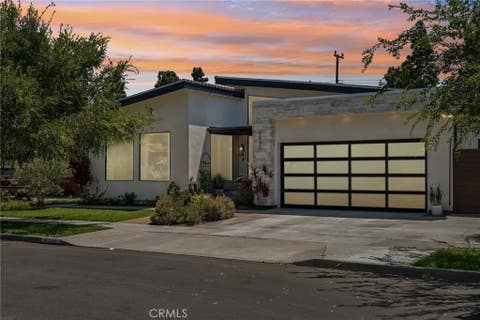 Photo of 6840 E 10th Street, Long Beach, CA 90815 (MLS # PW26174225)
