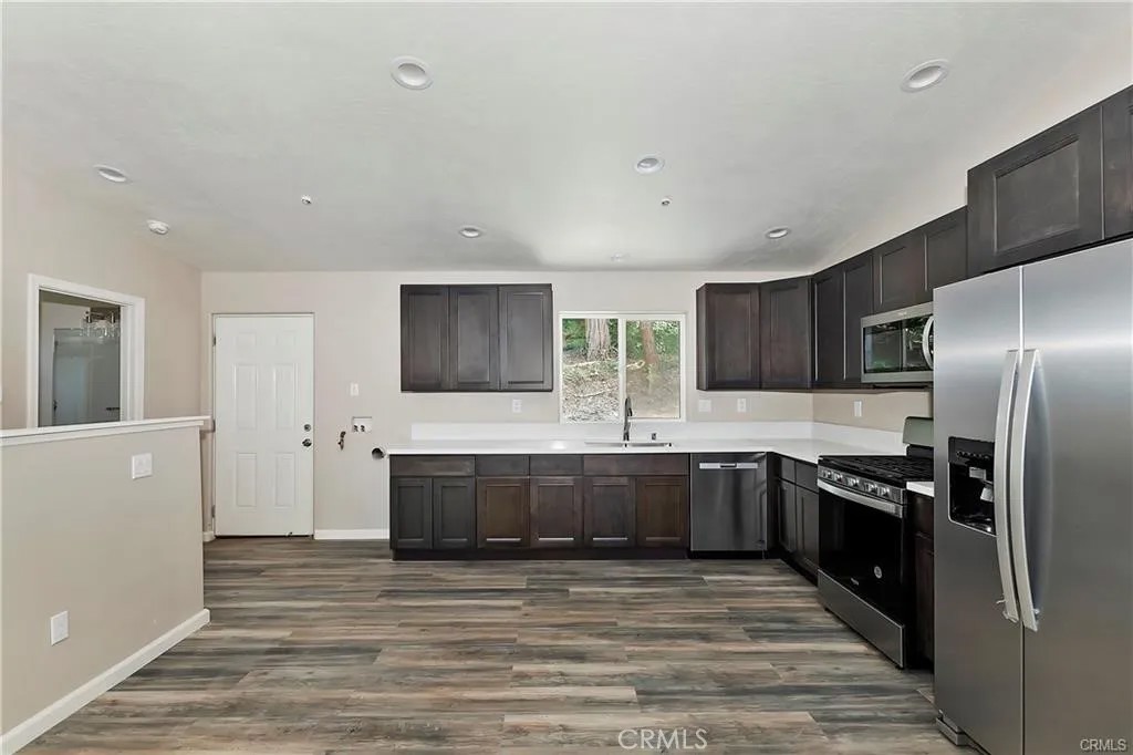 23511 Lake Dr