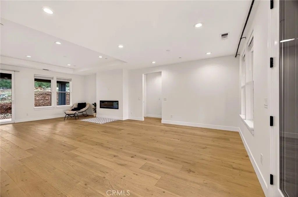 Photo of 8391 Montna Dr, Paradise, CA 95969 (MLS # PA26042463)