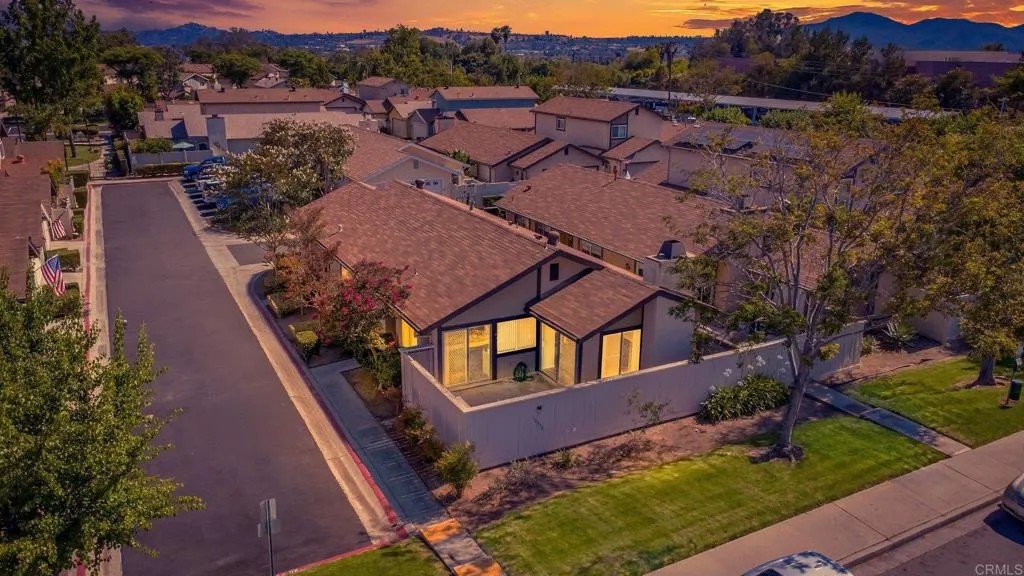 10330 Rosie Lane