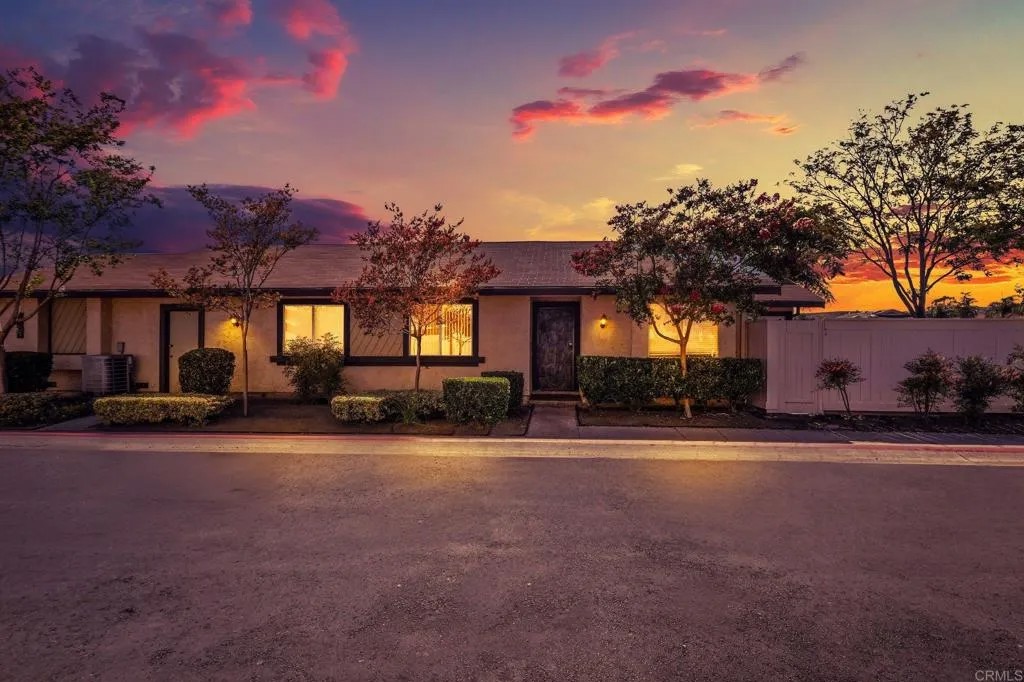 10330 Rosie Lane