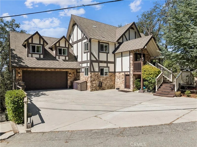 1298 Yellowstone Drive