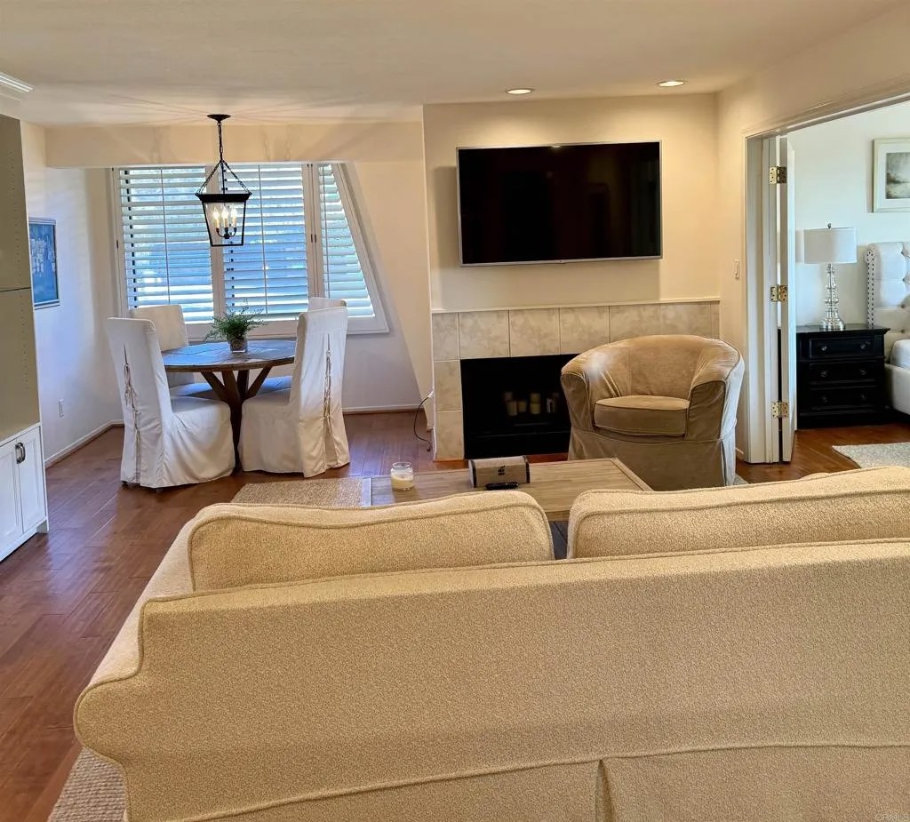 1562 Camino Del Mar 631