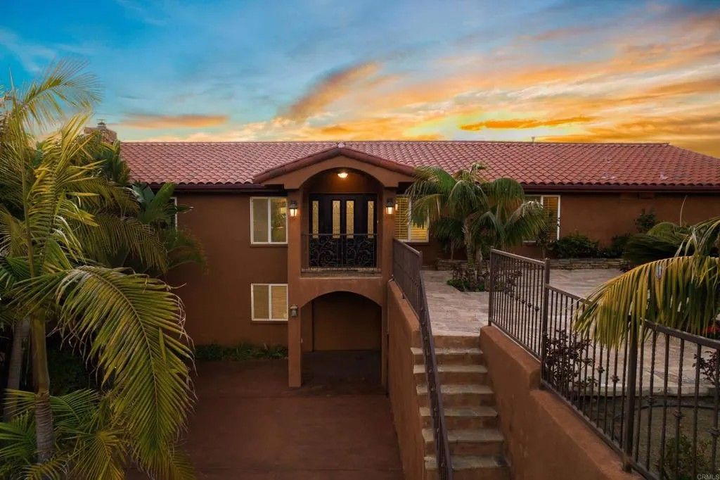 Photo of 2440 Los Alisos Dr, Fallbrook, CA 92028 (MLS # NDP2604023)