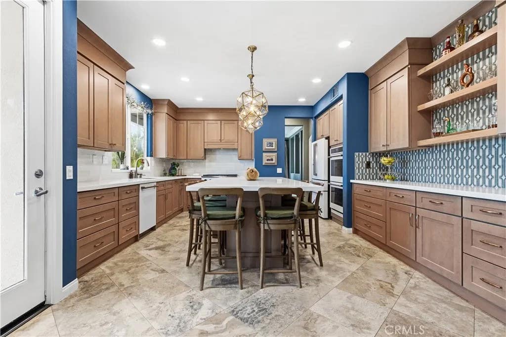 Photo of 33024 Paoli Court, Temecula, CA 92592 (MLS # SW26130405)