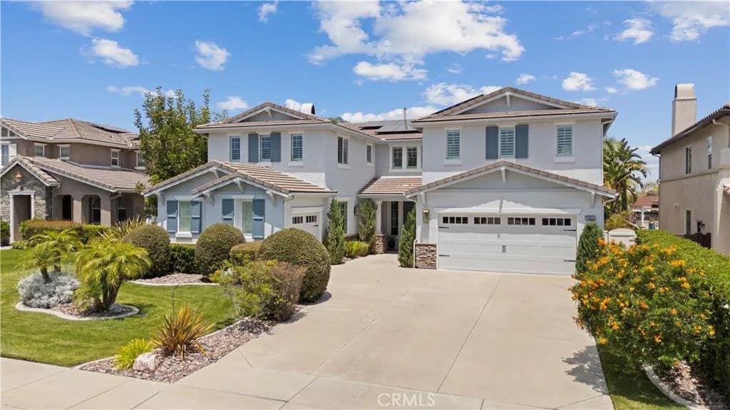 Photo of 33024 Paoli Court, Temecula, CA 92592 (MLS # SW26130405)