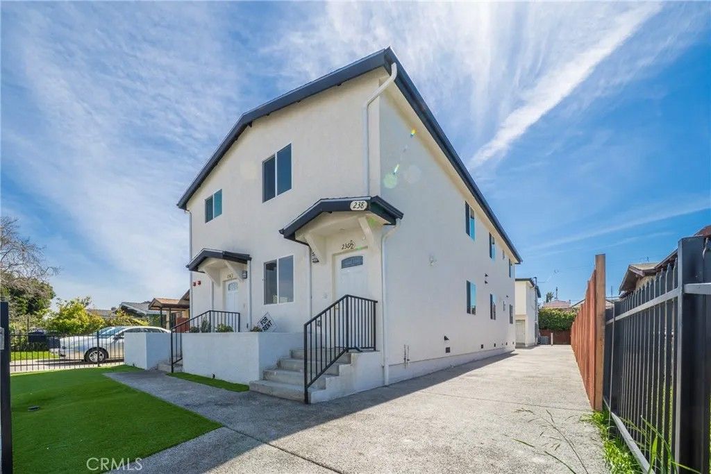 Photo of 236 W 84th St, Los Angeles, CA 90003 (MLS # WS26044790)