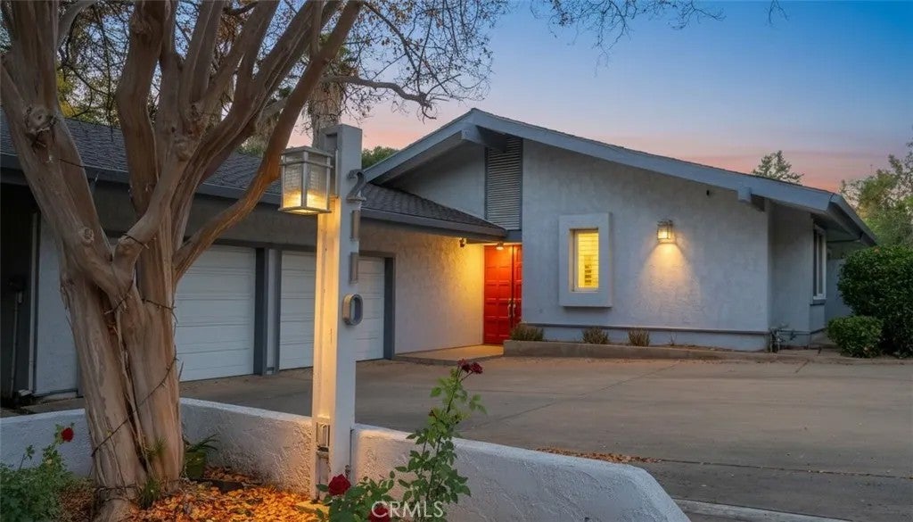 2110 Hathaway