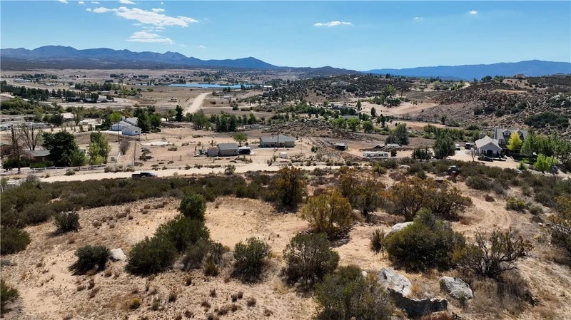 48910 Forest Springs