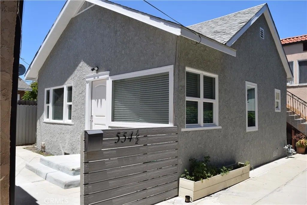 Photo of 552 W 22nd Street #554 1/2, San Pedro, CA 90731 (MLS # SB25272898)